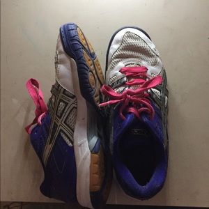 ASICS gel volleyball tennis shoes